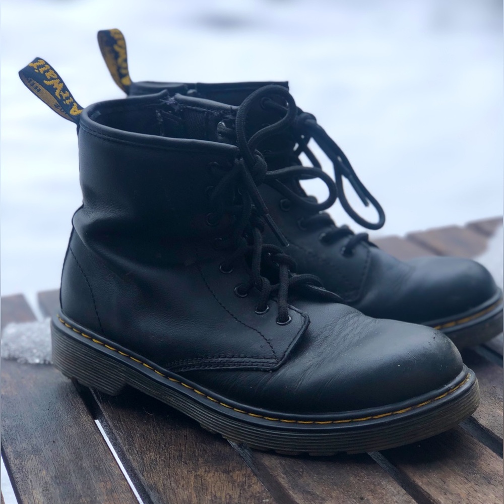 Doc Martens AirWair Zavala Youth Size 3 Black Eye Combat Boots Side Zip 1460J